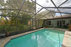 1051 Lancaster Dr, Orlando, FL 32806, Sold 09/09/16