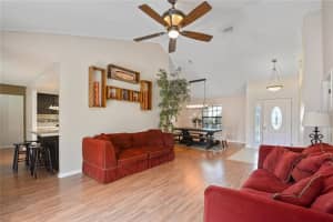 2959 S Whisperbay Ct, Oviedo, FL 32765, Sold 06/20/16