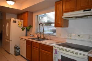 417 Riverwoods Cir, Orlando, FL 32825, Sold 04/29/16