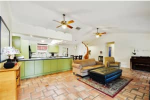 4402 Glenview Ln, Winter Park, FL 32792, Sold 05/16/16