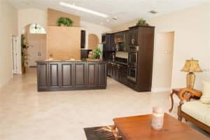 7818 Pointview Cir, Orlando, FL 32836, Sold 08/26/16