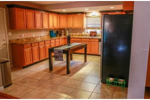 1219 Oakley St, Orlando, FL 32806, Sold 05/12/17