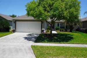 2512 Talega Dr, St Cloud, FL 34772, Sold 07/07/16