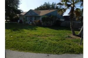 106 Edgewater Cir, Sanford, FL 32773, Sold 06/29/16