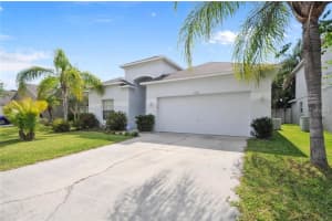 4706 Waterside Pointe Cir, Orlando, FL 32829, Sold 06/27/16