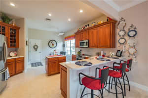 10854 Woodchase Cir, Orlando, FL 32836, Sold 07/14/16