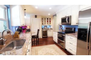 5970 Marlberry Dr, Orlando, FL 32819, Sold 08/01/16