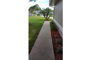 3176 Curry Woods Cir, Orlando, FL 32822, Sold 08/19/16