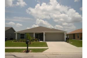 2527 Bobby Lee Ln, St Cloud, FL 34772, Sold 08/11/16