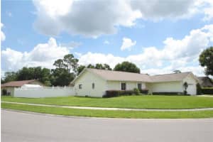 2167 Monastery Cir, Orlando, FL 32822, Sold 08/12/16