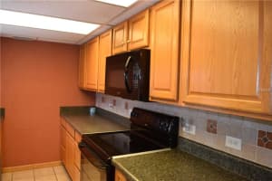 5637 Bryson Dr, Orlando, FL 32818, Sold 09/19/16