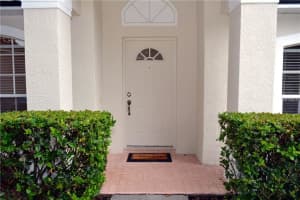 13737 Riverpath Grove Dr, Orlando, FL 32826, Sold 08/19/16