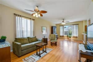 2748 River Ridge Dr, Orlando, FL 32825, Sold 09/30/16
