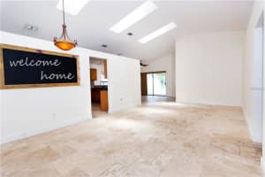 352 Woodbury Pines Cir, Orlando, FL 32828, Sold 10/11/16