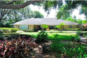 1725 Woody Dr, Windermere, FL 34786, Sold 10/04/16