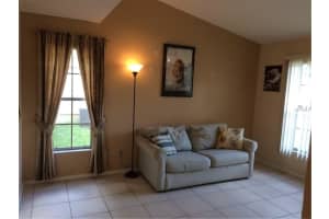 720 Oak Manor Cir, Orlando, FL 32825, Sold 09/20/16