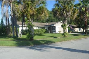 6108 Glen Barr Ave, Orlando, FL 32809, Sold 10/04/16