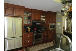 1011 Palm Cove Dr, Orlando, FL 32835, Sold 04/19/17