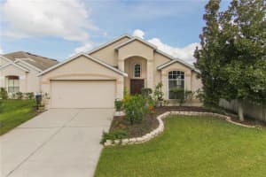 10025 River Glen Ct, Orlando, FL 32825, Sold 10/04/16