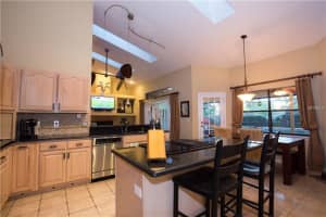 9606 Hollyglen Pl, Windermere, FL 34786, Sold 01/06/17