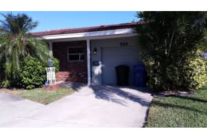 560 79th St S, St. Petersburg, FL 33707, Sold 03/30/17