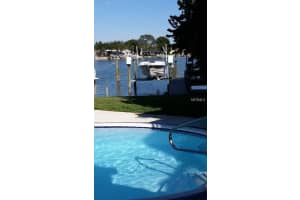 560 79th St S, St. Petersburg, FL 33707, Sold 03/30/17