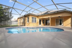 330 Hickory Springs Ct, DeBary, FL 32713, Sold 02/17/17