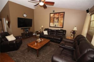 952 Old Mail Ln, Sanford, FL 32773, Sold 03/24/17