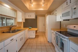 6873 Tamarind Cir, Orlando, FL 32819, Sold 04/03/17