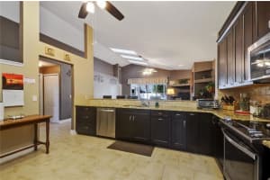 420 Wilmington Cir, Oviedo, FL 32765, Sold 03/21/17