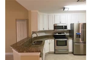 298 Lakebreeze Cir, Lake Mary, FL 32746, Sold 02/14/17