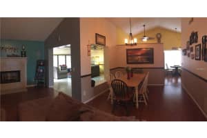 328 Sir Lawrence Dr, Sanford, FL 32773, Sold 03/31/17