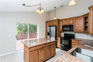 341 Placid Lake Dr, Sanford, FL 32773, Sold 04/18/17