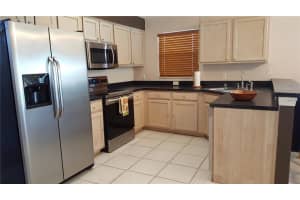 4008 Forest Island Dr, Orlando, FL 32826, Sold 04/17/17