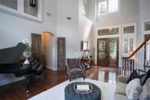 8752 Crestgate Cir, Orlando, FL 32819, Sold 08/14/17