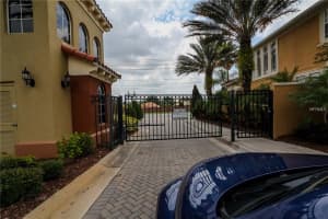 8918 Della Scala Cir, Orlando, FL 32836, Sold 04/07/17