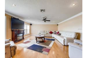 3234 Amberley Park Cir, Kissimmee, FL 34743, Sold 08/18/17
