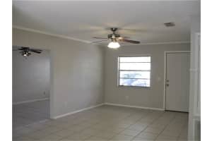 2842 Newcomb Ct, Orlando, FL 32826, Sold 05/19/17