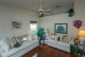 428 Flatwood Dr, Winter Springs, FL 32708, Sold 08/11/17