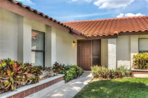 8200 Saragoza Ct, Orlando, FL 32836, Sold 05/08/17