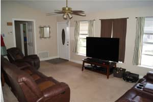 5317 Falling Water Dr, Orlando, FL 32818, Sold 06/12/17