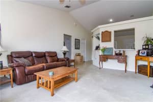 424 Fieldstream W Blvd, Orlando, FL 32825, Sold 08/11/17