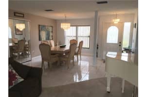 6932 Easton Way, Sarasota, FL 34238, Sold 08/01/17