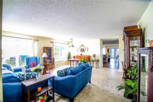 3283 Amberley Park Cir, Kissimmee, FL 34743, Sold 11/04/17