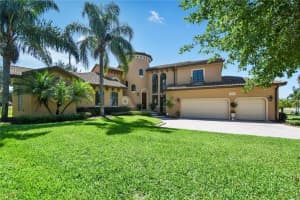806 Johns Point Dr, Oakland, FL 34787, Sold 08/01/17