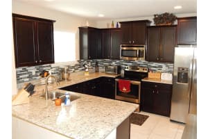 4979 Grassy Knoll Dr, Tavares, FL 32778, Sold 07/17/17