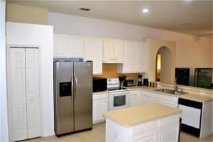 2348 Cobblefield Cir, Apopka, FL 32703, Sold 07/31/17