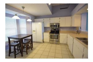 5202 Dorrington Ln, Orlando, FL 32821, Sold 08/16/17
