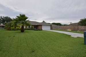 820 Lamp Post Ln, Lakeland, FL 33809, Sold 11/03/17