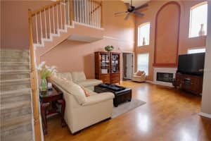 652 Samantha Ln, Lake Mary, FL 32746, Sold 07/28/17